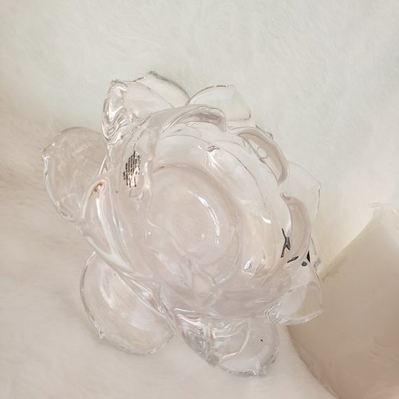 New Godinger Shannon Bohemian Crystal Lotus Pillar Candle Holder - Picture 3 of 7